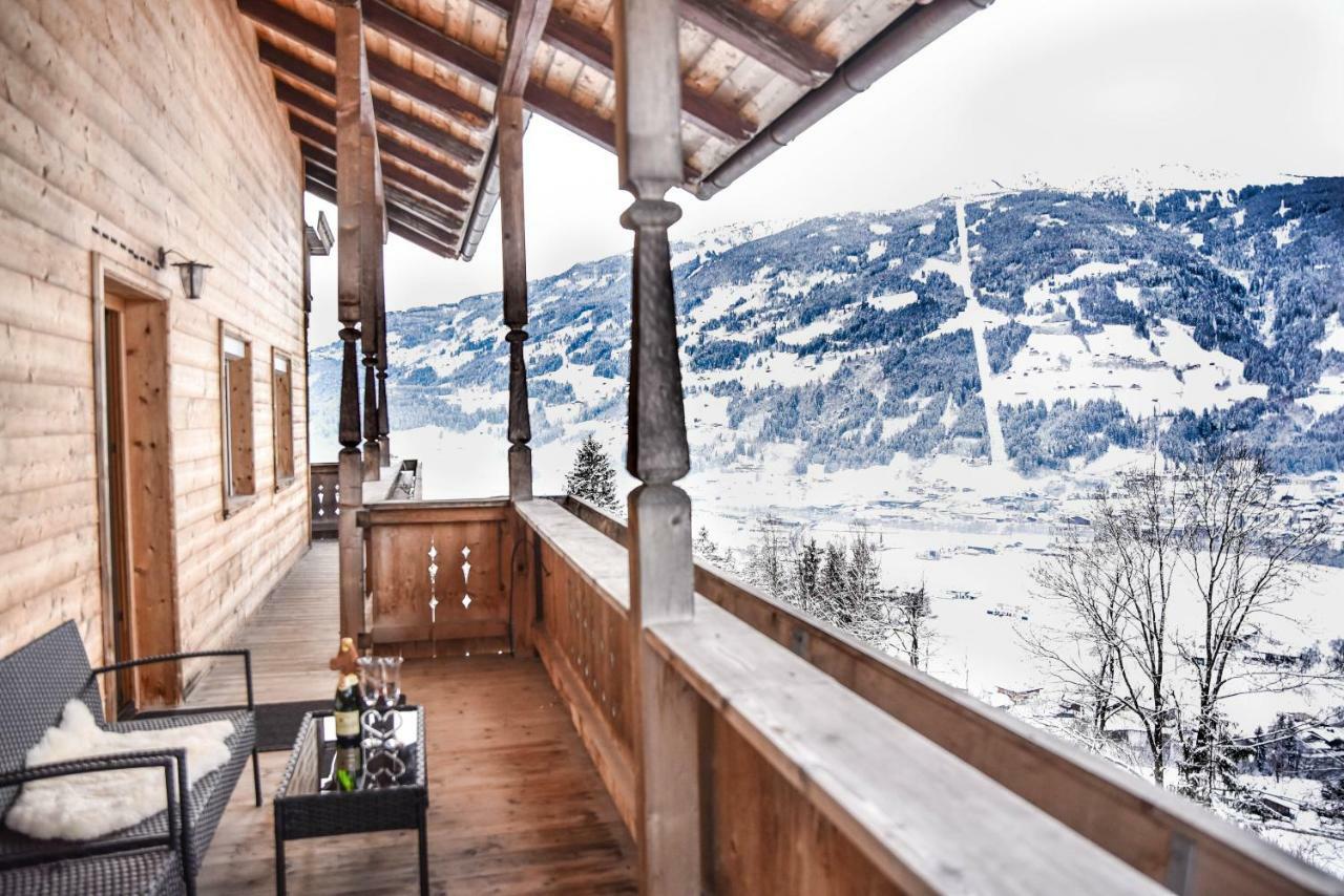 Апартаменты Ferienhaus Schneiderhausl Zillertal Штуммерберг Экстерьер фото